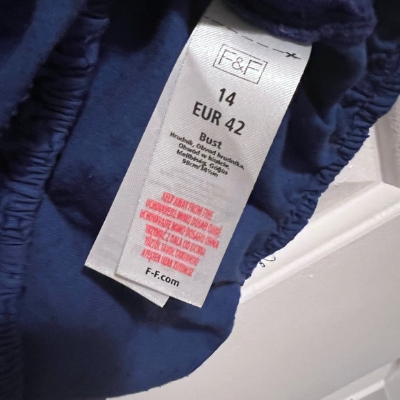 3/$15 F&F Button Shirt - Picture 2 of 3